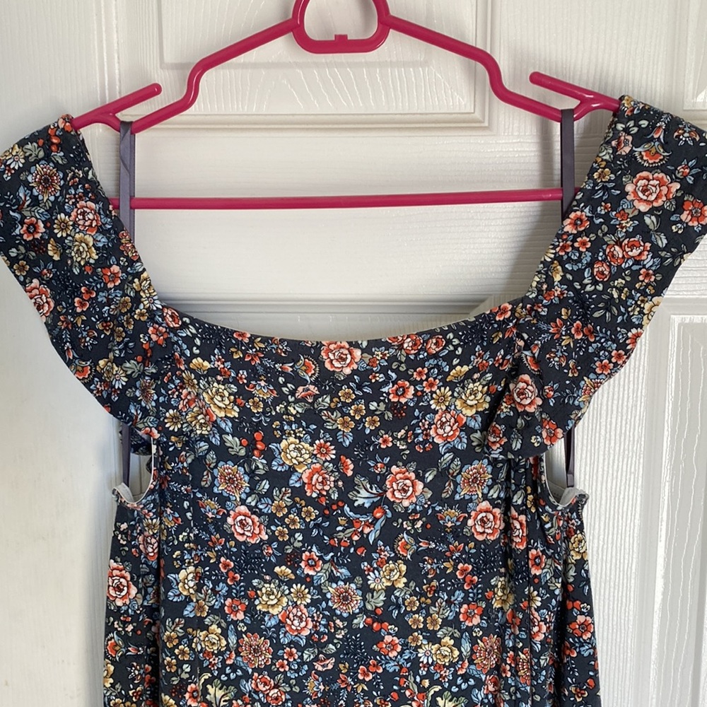 Loft Spring Dress - Picture 3 of 4